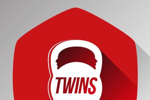 Twins Fitness Station