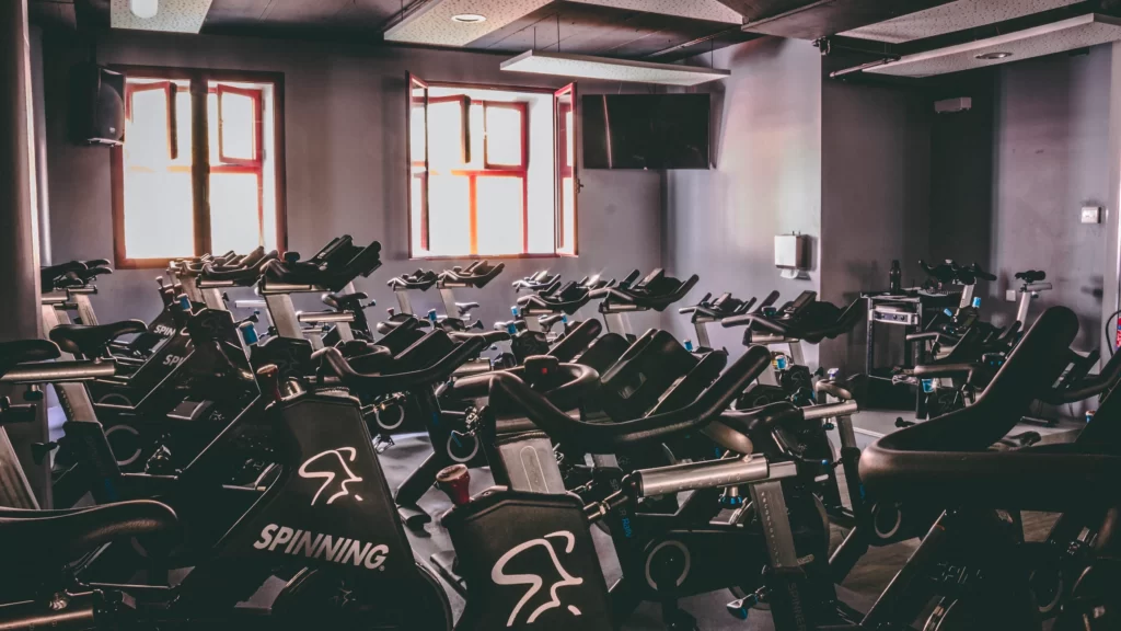 Ginásio Platinium Health & Fitness Club em Ginásios na Madeira Ginásio Platinium cycle