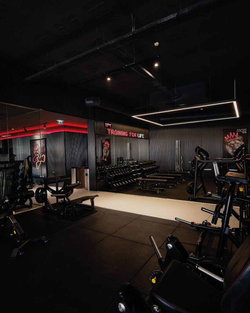 Focus Fitness Aguas Santas em Ginásios na Maia Focus Fitness Aguas Santas, pesos