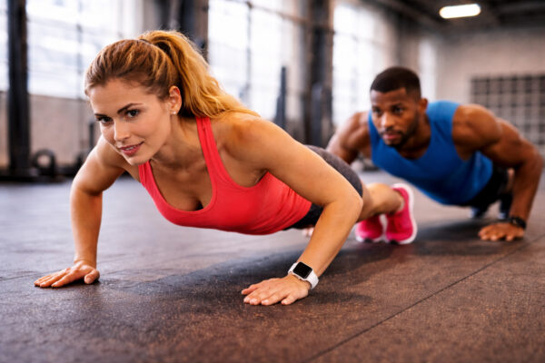 Flexão de braços (Calistenia): exercício fundamental para força, controlo e saúde articular em Calistenia Flexão de braços (Calistenia): exercício fundamental para força, controlo e saúde articular